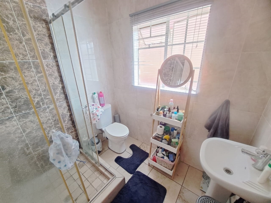 3 Bedroom Property for Sale in Waterval East North West